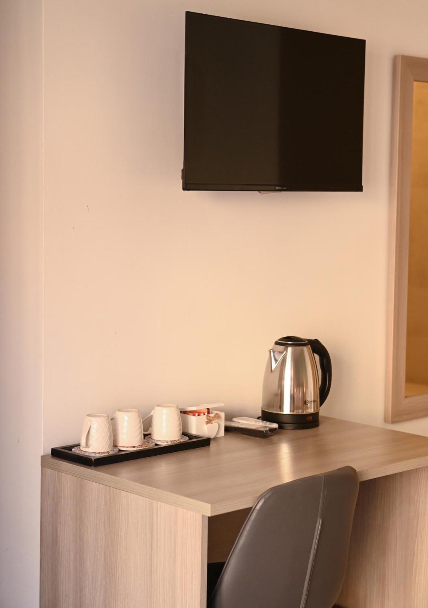 Bovio Square Xiv Guest house 2*